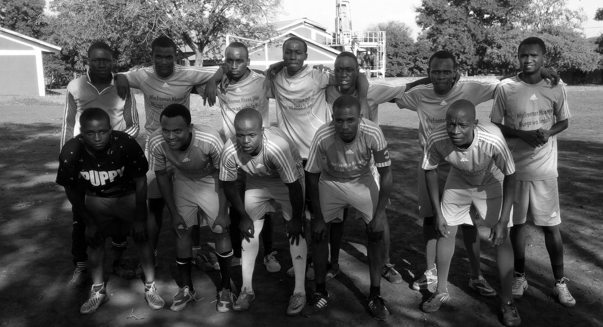 lauisraellau tweet media