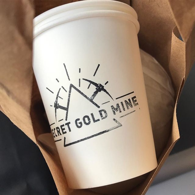 SecretGoldmine's tweet photo. What adventures will these cups see today? We love to see where you enjoy our coffee and lunches - please do tag us in, and we'll re-share our favourites! .
.
.
#coffeeholic #coffeeoftheday #coffeelife #cupsinframe #butfirstcoffee #coffeemovement #teabre… https://t.co/WoAdeKqmpZ https://t.co/p79gvAqzRv