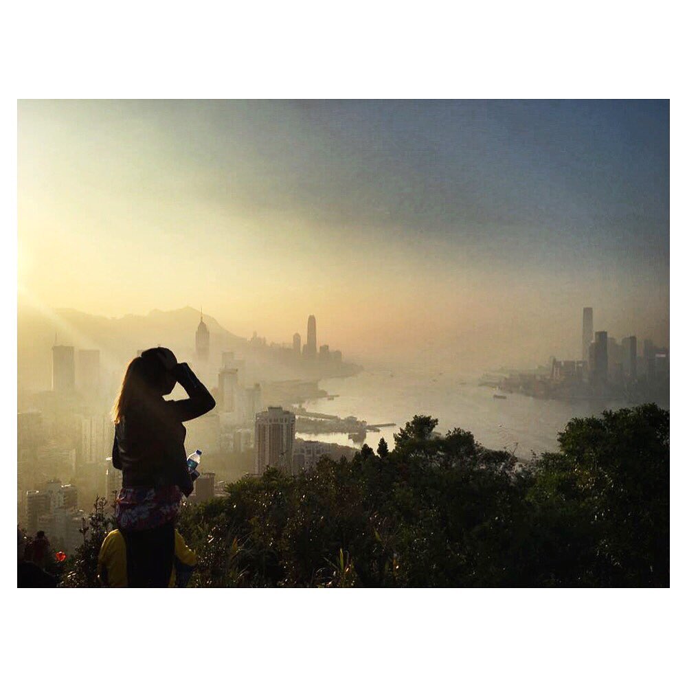 cjcheang's tweet photo. #braemarhill #hongkong #foggysunset #hiking https://t.co/bWZza9awpD
