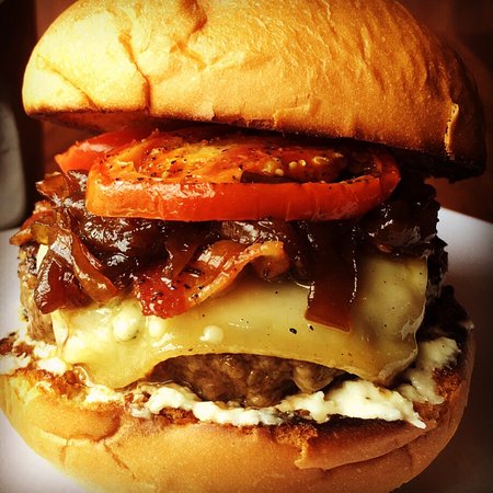 BDSTheMaestro's tweet photo. Getting ready to rock Hollywood for the 90th Oscars! Stoked to film with @Charles_Lew and Alex! Tour details coming soon! Check out @StoutBurgers ! https://t.co/aiUWUMeNuK