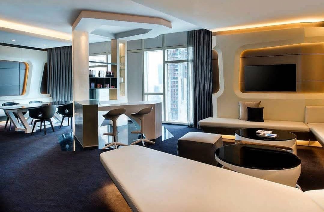 We dare you to invite a couple of friends and indulge in the living room of our fab MEGA suite! 🌆

#WDubai #Suitelife