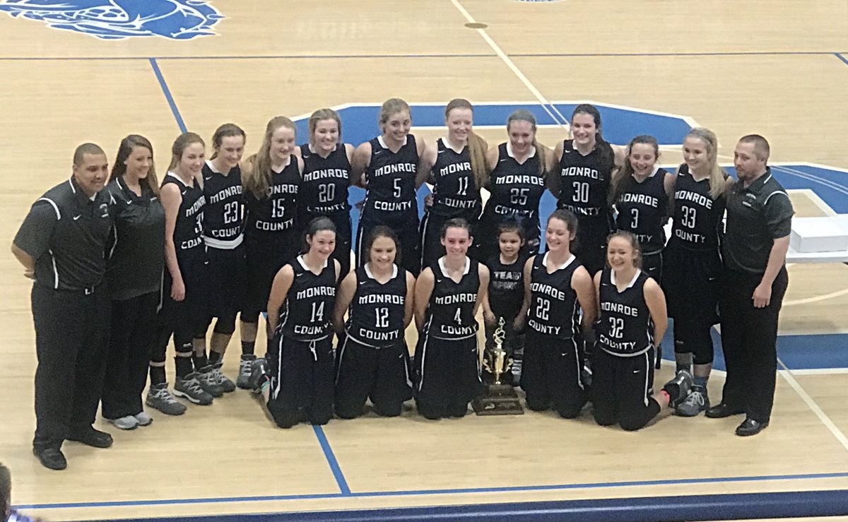 ThompsonWind's tweet photo. Good luck Lady Falcons! #classAstate #FalconPride https://t.co/Cpqm5XyeCU