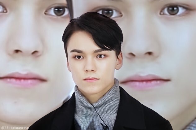17memearchive's tweet photo. When everyone start tweeting about the comeback teories but you have no idea because you wasnt ready https://t.co/7x2c3XlQNM