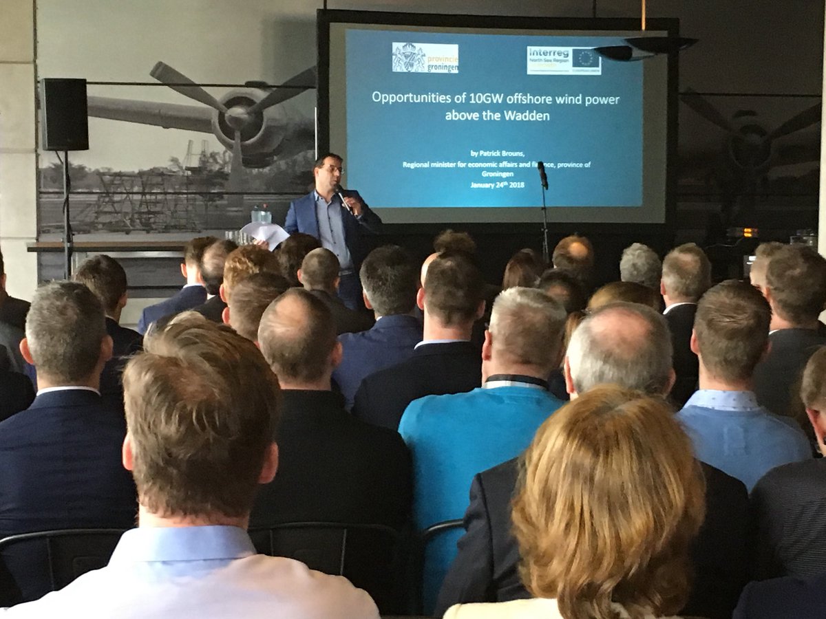 Gedeputeerde Patrick Brouns heet in Eelde de 130 deelnemers aan de #NNOW Supply Chain Meeting welkom waaronder een delegatie van Deense bedrijven uit het #Inn2Power project. Met later Keynote presentatie door #JanDeNul.