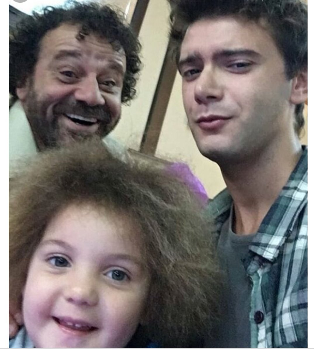 IsmetElibolCl's tweet photo. Junto a mi papi y mi bello hermano @RahmetElibol 💓😘 https://t.co/UUzknNGBwk