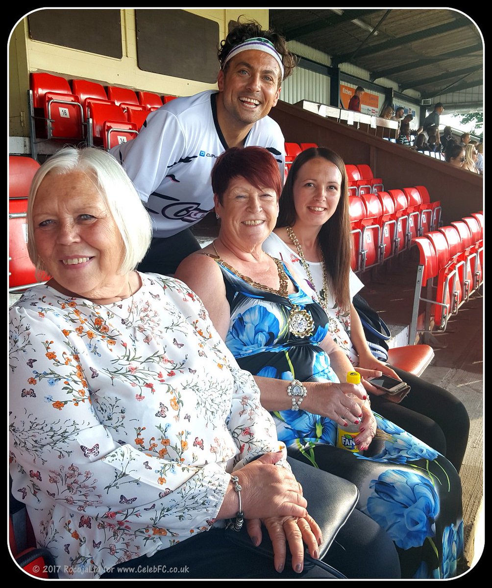 Celeb_FC's tweet photo. Are you following our fabulous #Teammate @PaulyDanan  - #Support #CelebFCFamily #Volunteers #CelebFC #CharityFootball #HereForTheRightReasons Pic with @Mayor_Sutton  at the #MemoryCup https://t.co/saGjrOINXl