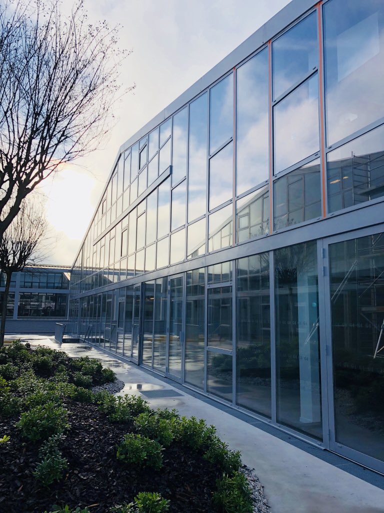 GuiF_OVH's tweet photo. #OvhBordeaux - Côté terrasse 🌤 https://t.co/bXybmWm4tp