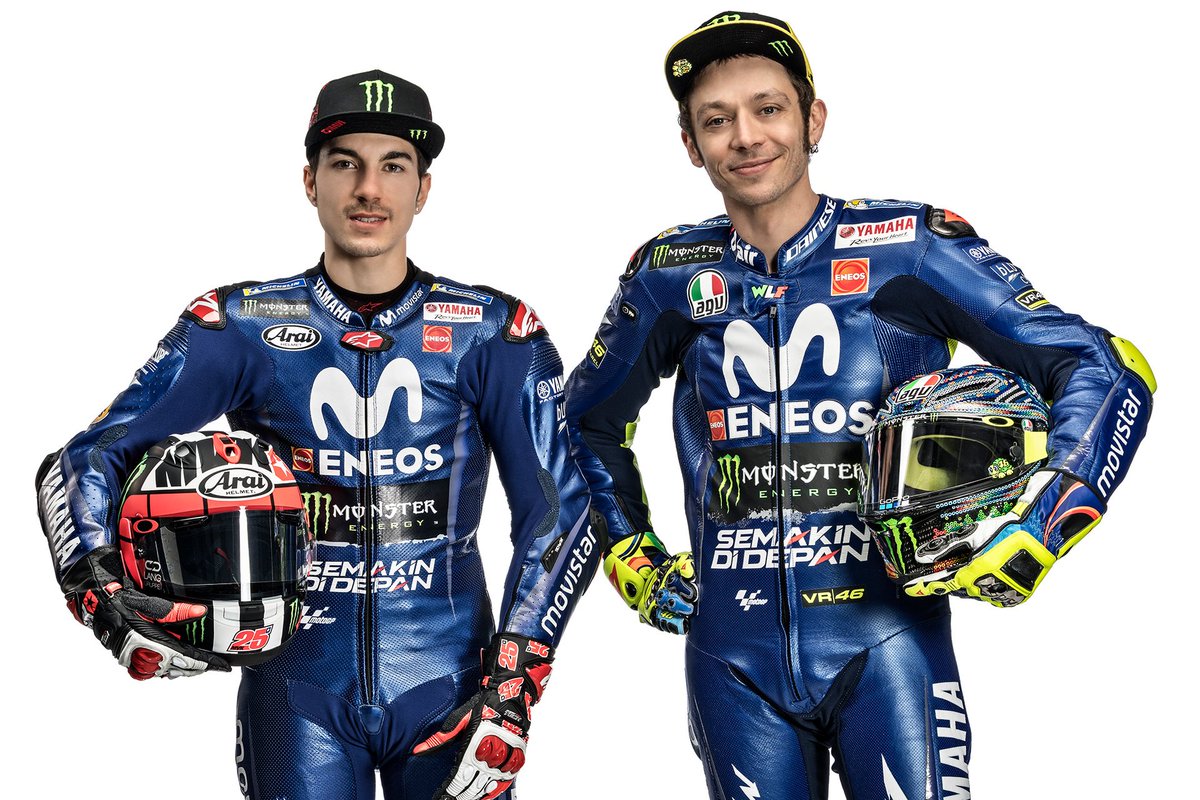 MsportIndiaMag's tweet photo. #Movistar #Yamaha unveils #Rossi and #Vinale's 2018 YZR-M1 #MotoGP challengers.
https://t.co/EisypzJi1L https://t.co/za4Pdl05Oi