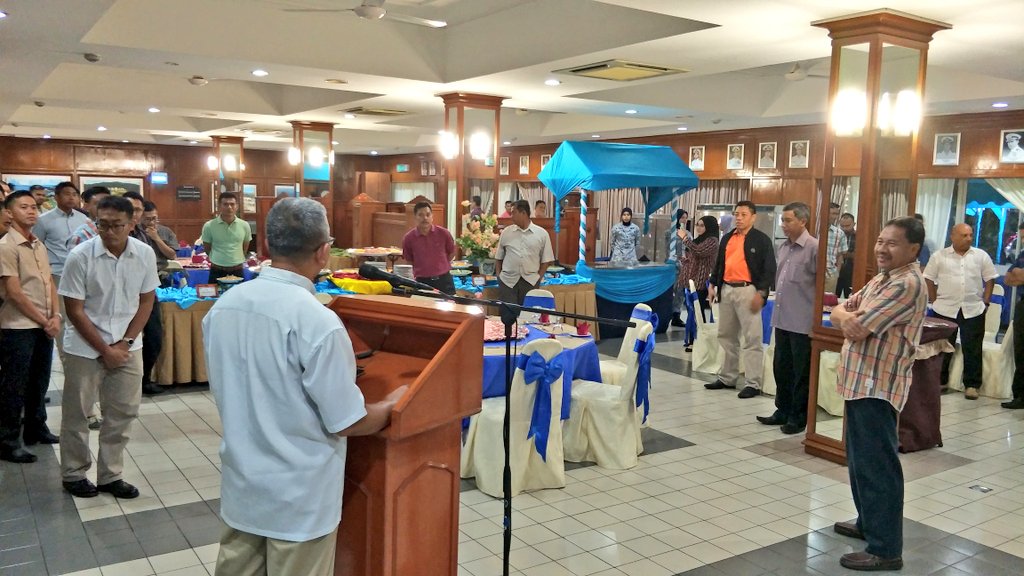 WismaSamudera's tweet photo. Majlis Buffet dan Karaoke bersama Living in Members. https://t.co/TF6NjGAxnb