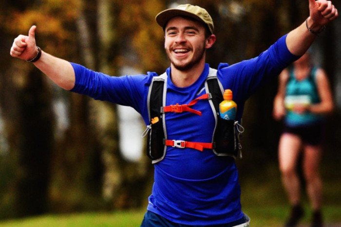 ukgoelectrical's tweet photo. Find out how you can help us support our sales advisor, Chris Russell, in his upcoming endurance challenge and help him reach his £2000 target for Hooves For Healing #EnduranceChallenge #6Marathons #MarathonChallenge 
https://t.co/6hVwkAciIS https://t.co/FfBWw021Vv