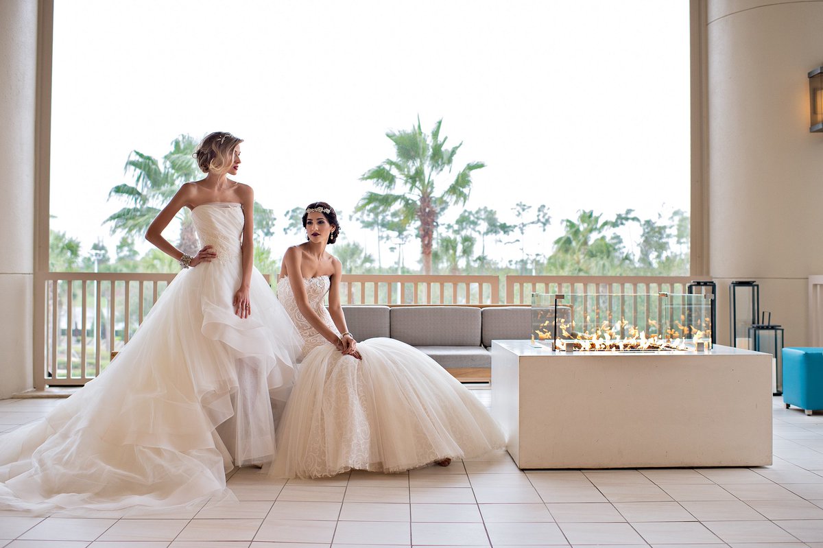 BonnetCreek's tweet photo. With extraordinary indoor and outdoor #venues, our #wedding packages allow #brides to create their dream wedding for an even dreamier budget. https://t.co/wRfIScsZXk #orlandoweddings #engagged #orlandobride #destinationwedding #WeddingWednesday https://t.co/3tsQIgSfGl