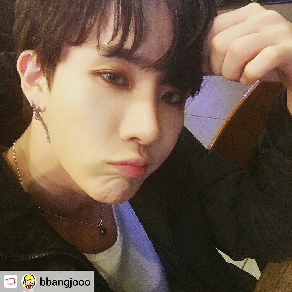 잘생긴남돌봇 tweet media