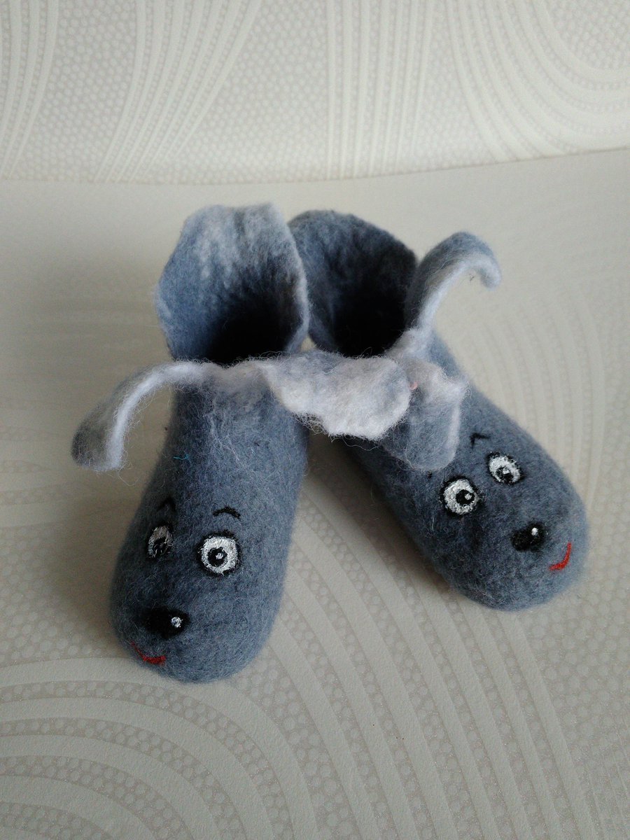 Alivefelt's tweet image. Прекрасный подарок любимым близким!цена от300р до 1600р. #валяние#валяныетапочки#пинеткиваляные#купитьваляныетапочки#лучшийподарок#обучениевалянию#шерсть#домашниетапочки#сказочныетапочки#серый#белый#ручнаяработа#hendmade#