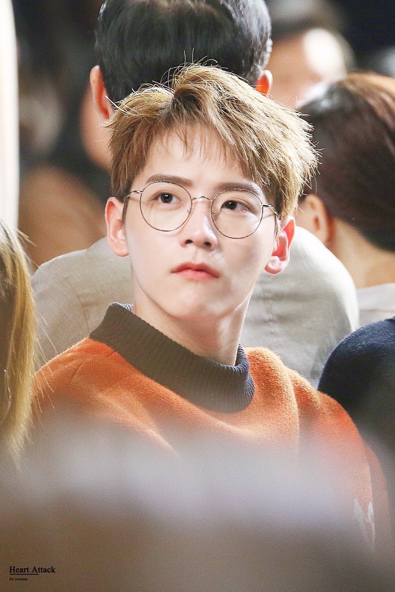 잘생긴남돌봇 tweet media