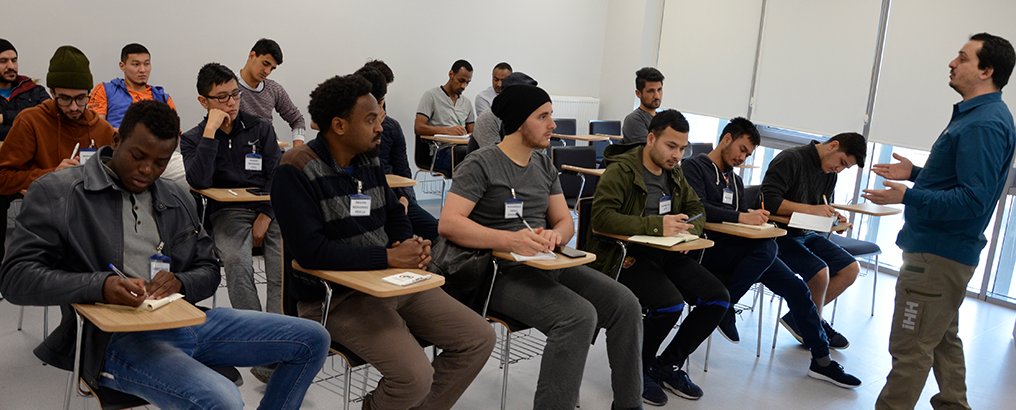 Bursa’da Misafir Öğrenciler Temel Afet Bilinci ve Acil Yardım Eğitimi Aldı
Haber Detayı | goo.gl/ugPBv5