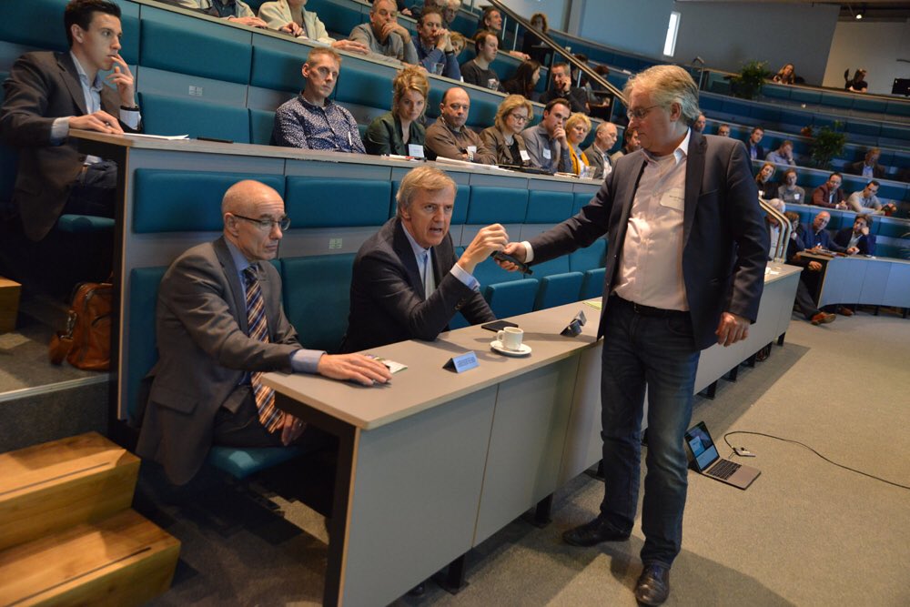 civtu's tweet photo. Symposium CIV TU-Tuinbouw en generatie Z: samenwerking bedrijven en onderwijs met goed resultaat. https://t.co/GAYrkTJG2O