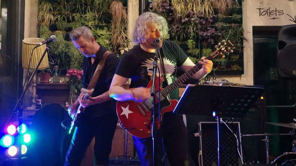 Whitestar tweet media