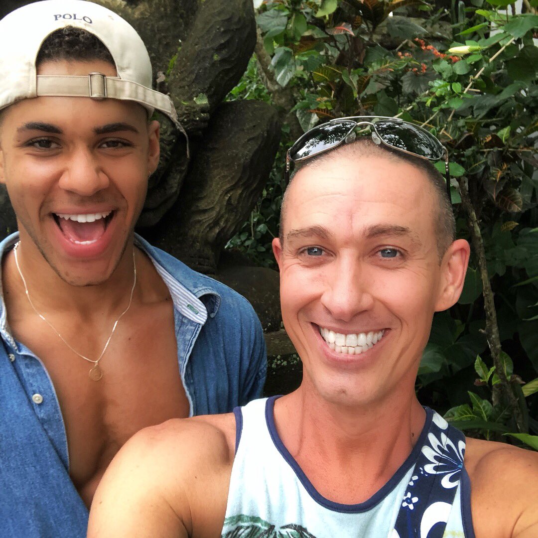 PaulHack71's tweet image. Yes please! @Jacob_maynard 😎😘🙏 Amazing catch up!✨✨ #UrdangersUnite 🤗 #BaliLife 🌴☀️😊🇮🇩