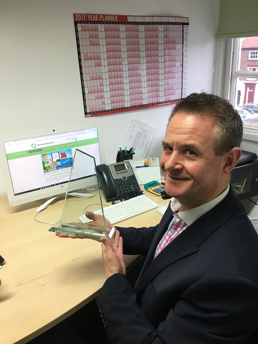 Andy Smith of North East Financial - Personal Touch Adviser of the Year! Congratulations from @AIGLifeUK @ptfs