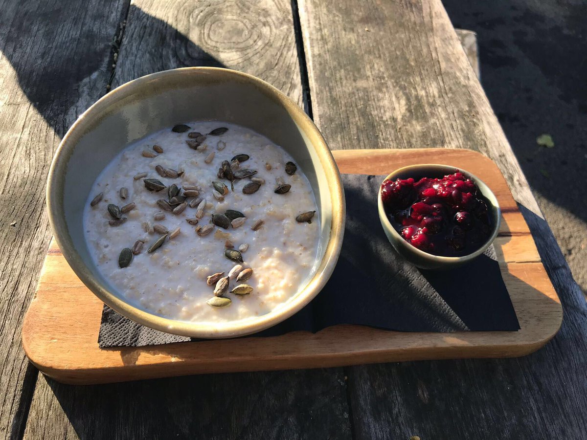 Treat yourself to a bowl of pure comfort this morning. We’re open for brekkie.