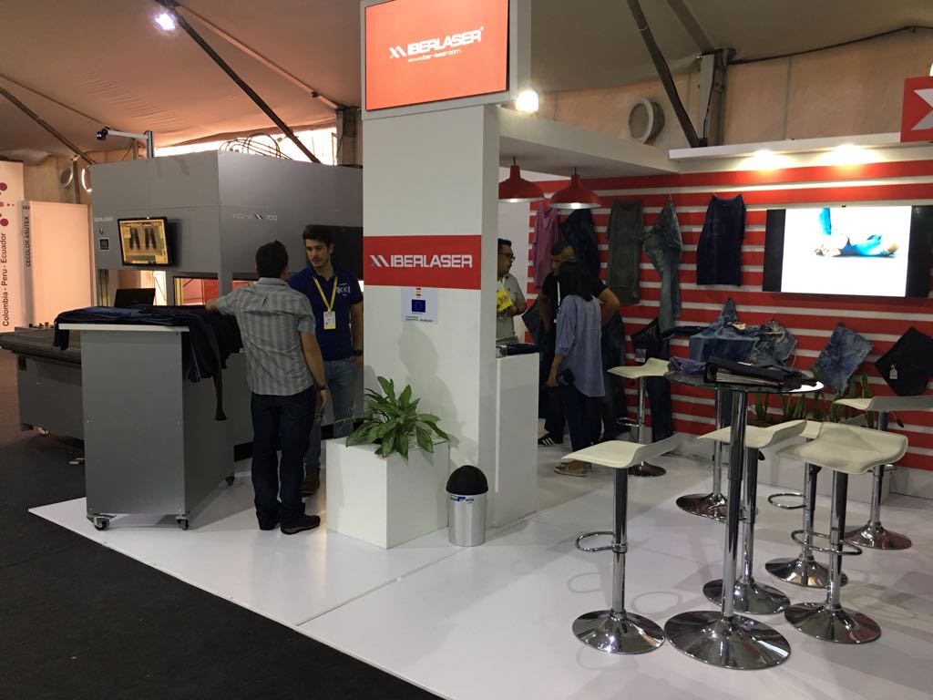 iberlaser's tweet photo. Estamos muy agradecidos por toda la gente que vino a visitarnos a Colombiatex ayer y hoy seguimos ahí y les esperamos a todos!!

We are very grateful for all the people who came to visit us at Colombiatex show yesterday and today we are still there and we are waiting for you all! https://t.co/lc7C9Ugp3C