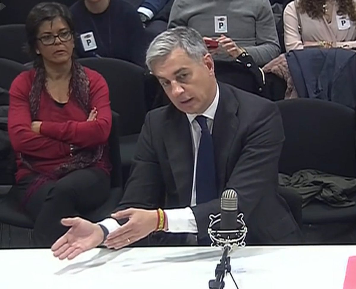 juancarlosmohr's tweet photo. Ricardo Costa: "Es cierto que el PP se financiaba con dinero negro"
Símbolos patrióticos #MarcaEspaña 
#Gurtel https://t.co/ofdYA0udru