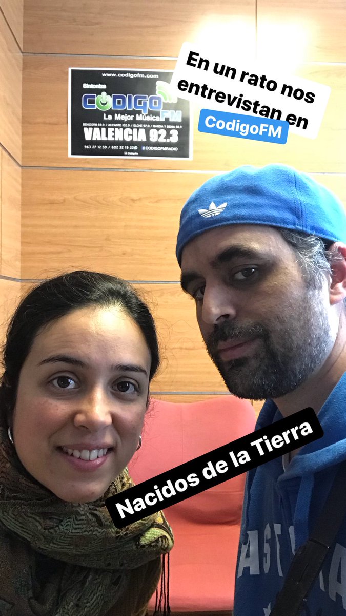 HipHopNacidos's tweet photo. En nada entramos en antena... @codigofmradio https://t.co/oFyofiWnz4