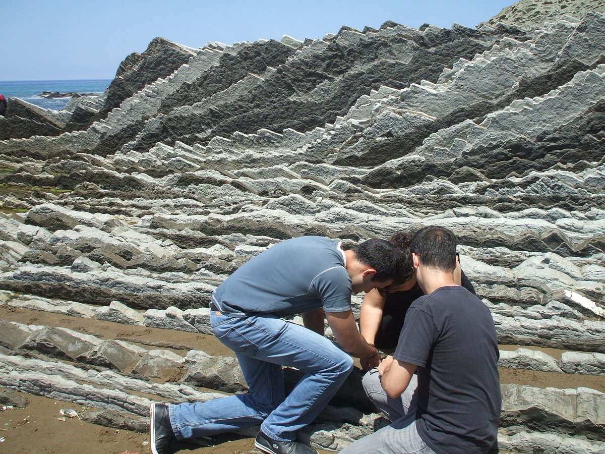 European Geosciences Union (@eurogeosciences) on Twitter photo Closing soon: Applications are open for our Public Engagement Grants. Secure up to 1000 Euros to support your #outreach project: egu.eu/3O6CM2 #scicomm #EGU18 Closing soon: Applications are open for our Public Engagement Grants. Secure up to 1000 Euros to support your #outreach project: egu.eu/3O6CM2 #scicomm #EGU18