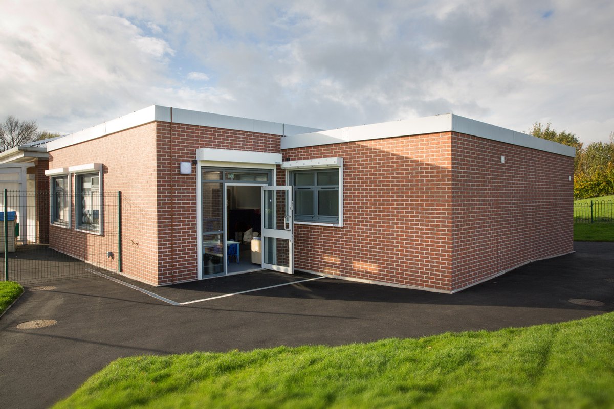 SpringfieldMod's tweet image. Thinking of updating your offices? Find out more about why modular buildings could be perfect for your business &amp;amp; get in touch for more information on our range of building options! goo.gl/wWnaAV #springfieldmodular #modular #construction #portablebuilding #Commercial