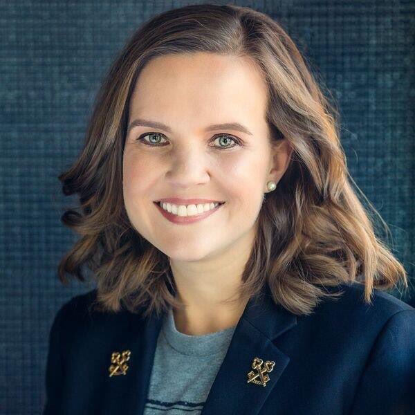 TheConciergeMag's tweet photo. *Top 10 Picks by @HuttonHotel Chef Concierge Laura Cunningham*
*Number 10*
-Attend a writers round at a venue outside the downtown area..
#Top10Picks #HuttonHotel #Nashville
These "Top10 Picks" can also be found in The Concierge Magazine Hutton Hotel edition within the hotel. https://t.co/dYrmlHXoKj