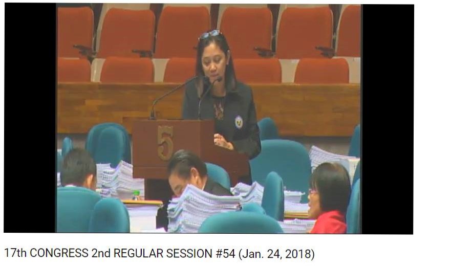 RepArleneBrosas's tweet photo. @GabrielaWomenPL @ArleneBrosas Patuloy na lumulobo angbilang ng housing backlog sa Pilipinas dahil sa kabi-kabilang demolisyon habang walang relokasyon. Kung meron po, malayo ito sa kanilang kabuhay at iba pang pangunahing pasilidad. https://t.co/gNE0TJokJy