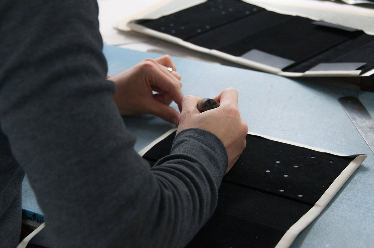 PelicansGroup's tweet photo. While we are well equipped with cutting-edge technology to assist our manufacturing process, some details require skills executed by hand only, this is why the art of handmade will always be a vital part of our production. #handmade #craftsmanship #leathergoods https://t.co/TJWKKZZKeG