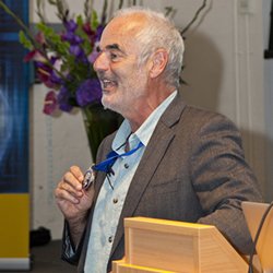 RoyalStatSoc's tweet photo. Our president @d_spiegel  will be talking about 'Trust in Numbers' at our @RSSGlasgow1 local group event at Strathclyde University next Monday - register here: https://t.co/PhNrn2jloJ https://t.co/IFFEeqIbBs