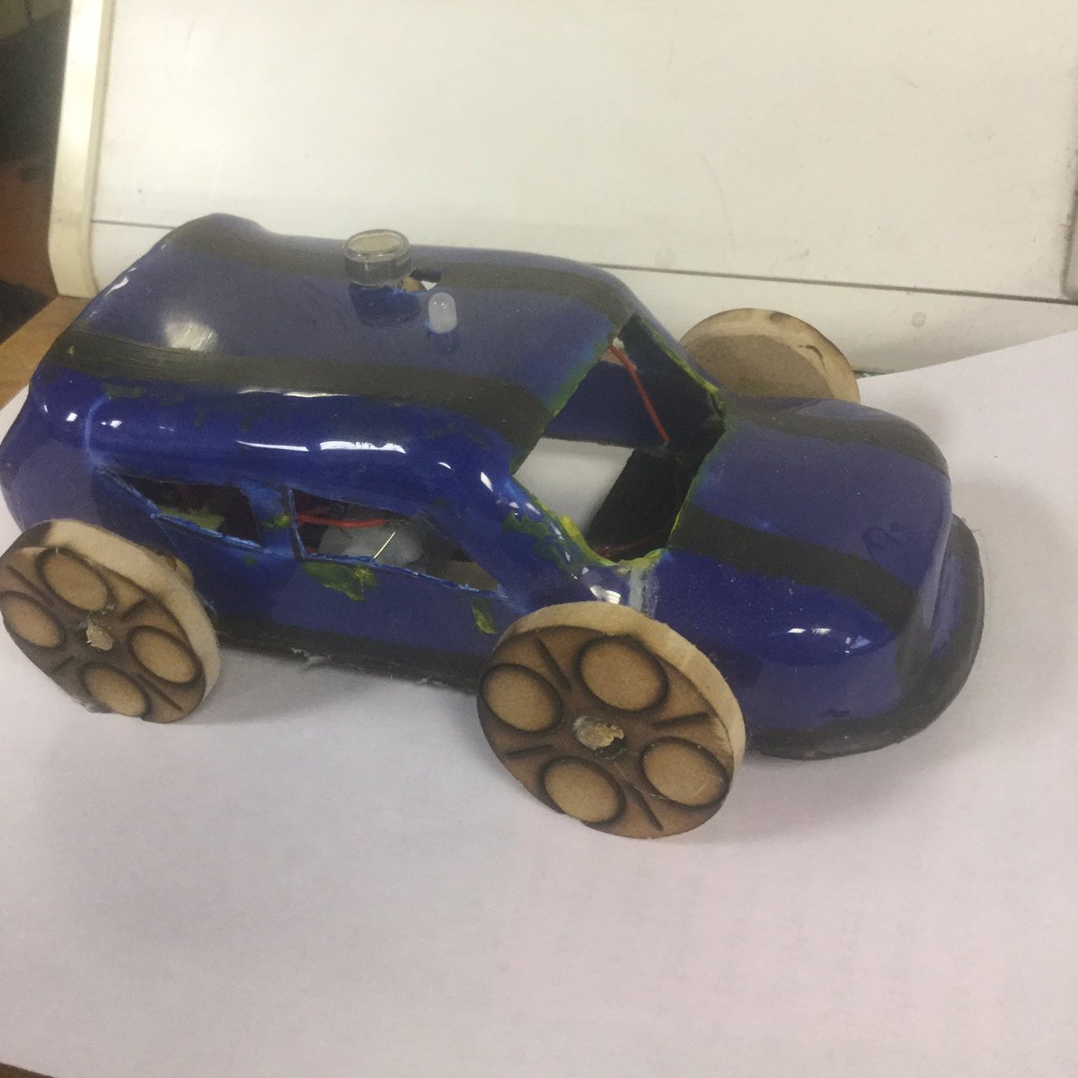 JHSDesign_Tech's tweet photo. Yr 10 LDR car,skills involved: CAD/CAM 3D printing vacuum forming electronics @jubileehigh #JHS https://t.co/GjQGV8AMno