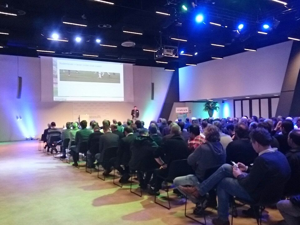 Vandaag de nationale grasdag! Interessante lezingen voor het #sportveld