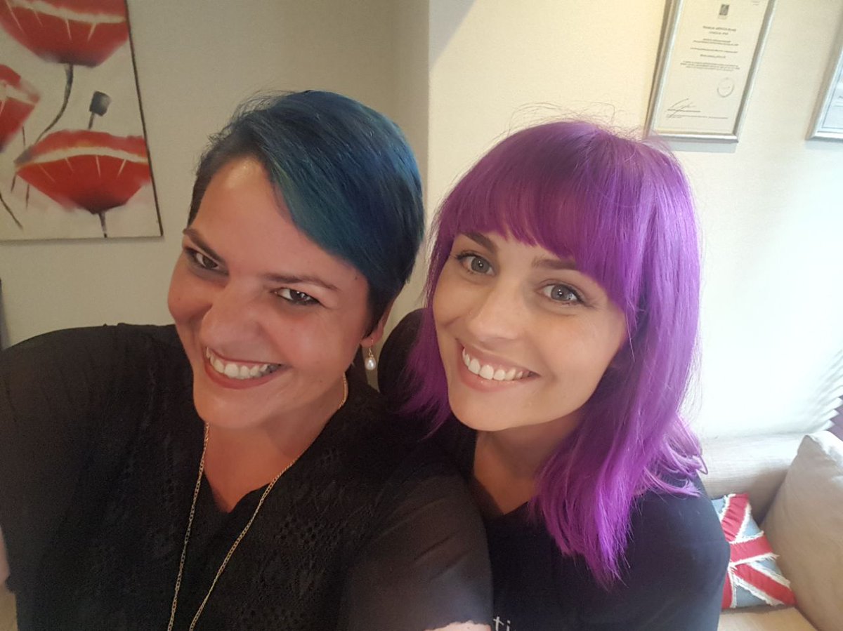ShareGalCarly's tweet photo. #Finance is way more colourful than people think! Lekker to be at #NoviaOne @HedgeFundAcadem represeting @EasyEquities https://t.co/uGiwpFU70D