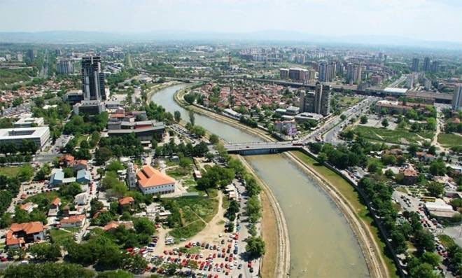 Скопје пред 30 години.

Внимание: Може да ве болат очите од зеленилото