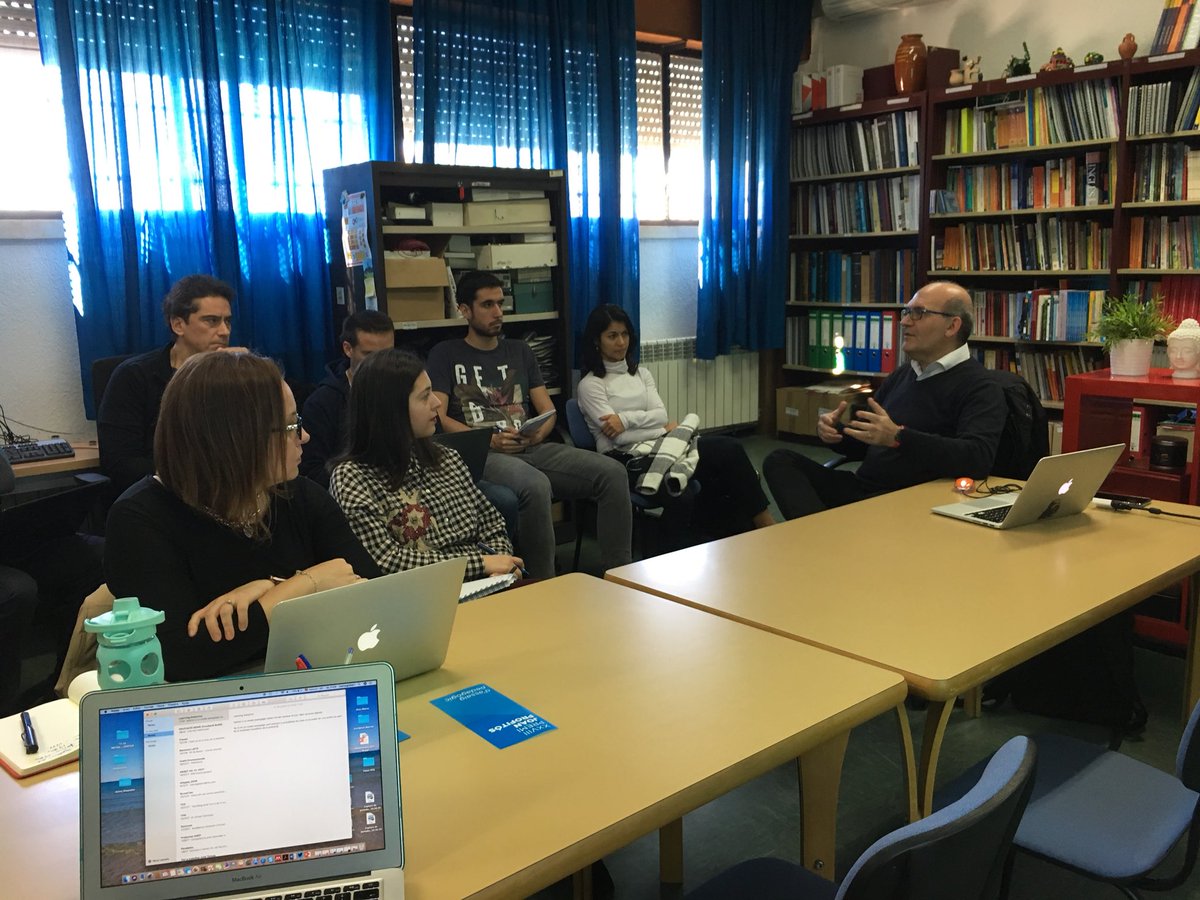 Merce_G's tweet photo. Avui #stimul@te sobre #learninganalytics a càrrec de @Ramon_Marti_KY #UPCnet @argeturv https://t.co/TGchLGEwjh