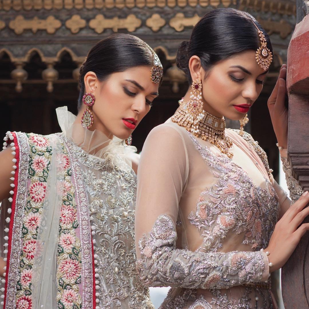 Deemasfashion's tweet photo. #Fashion #Dresses #Bridal #HauteCouture #BridalDress #WeddingWear #bride #Formal #BridalWear #desibridal #Desidresses #Birmingham #mehndi #Mayon #Henna #bham #ootd #ootn #Fashionista #Stylish #InstaStyle
For more designs and detail visit https://t.co/K3n48Vv5yL https://t.co/0I2lQqMTzE