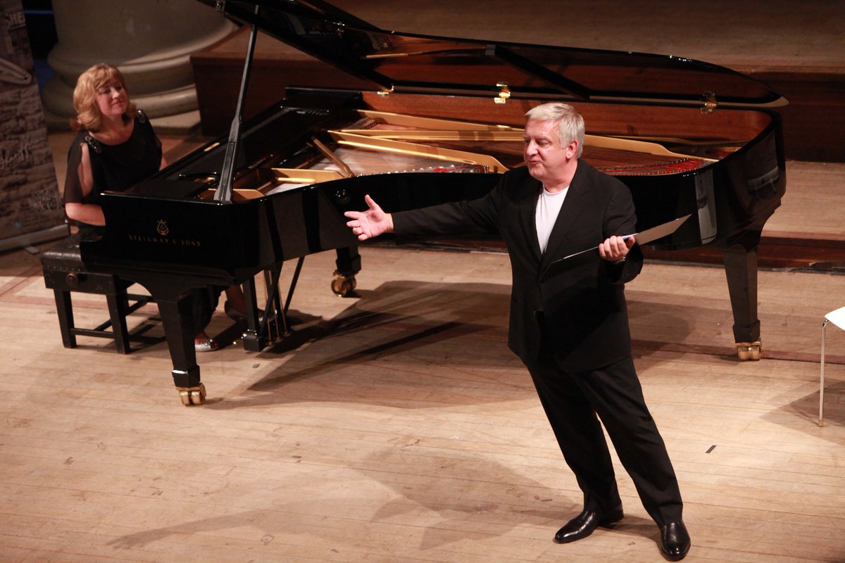 LucyParham's tweet photo. Looking forward to being @StJohnsSmithSq with #SimonRussellBeale on Sunday! #Reverie #Debussycentenary #sheaffersundays https://t.co/LZOJNCuVfF