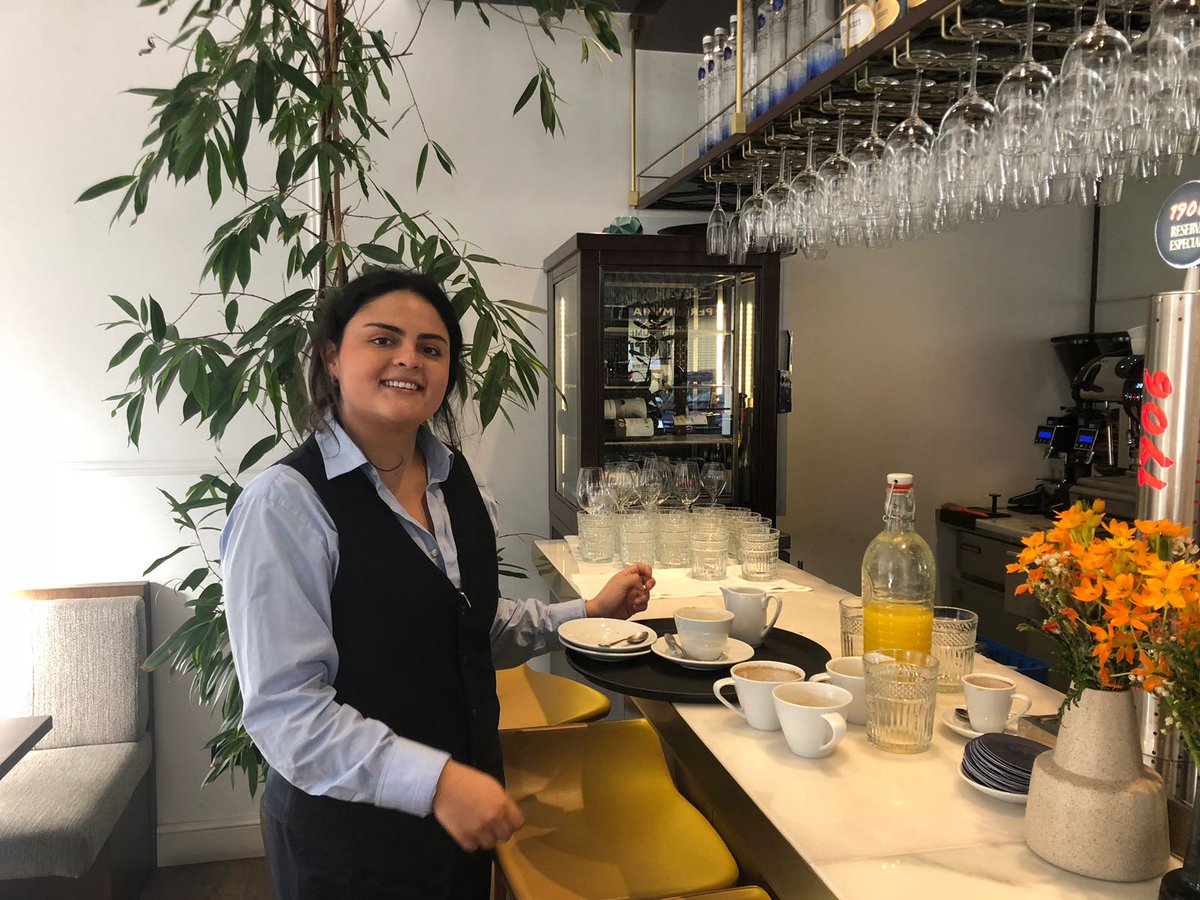 LiveItOutEsp's tweet photo. Visiting interns Alexa and Karla at @HotelTotem in Madrid. A pleasure to see you girls!! #liveitout #internship #spain #hospitalitytourism https://t.co/EpPDp19AQ3