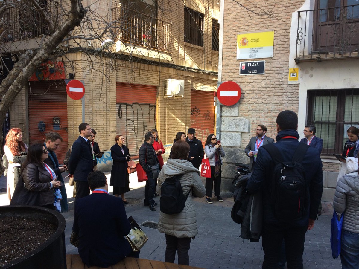 InteractiveCit's tweet photo. Guided tour to the revitalized neighborhood of #SantaEulalia #adnmurcia #interactivemurcia 🔆@ADN_Murcia @interactive_ge @CoStoParis @Simonedantonio @URBACT @URBACT_ES @Urbact_IT @GenovaEventi @hndzmercedes @visitalbaiulia https://t.co/2PukMiPzEf