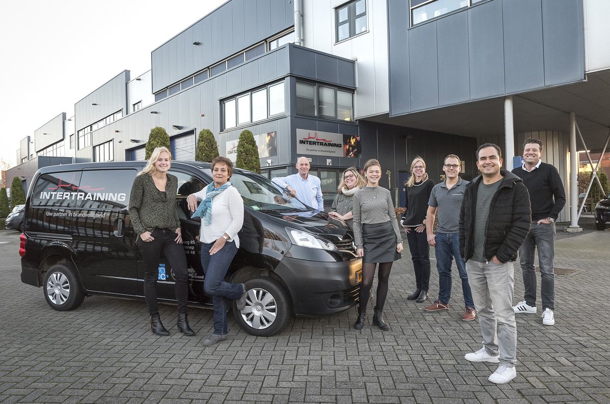 Intertraining's tweet image. Een keer iets anders dan een avondje bowlen of uiteten om het teamgevoel te versterken? Werkreturn, Werkassist &amp;amp; Werkverzuim koos voor een middag teambuilding in de BHV Escape Room: bit.ly/2BpNG2E