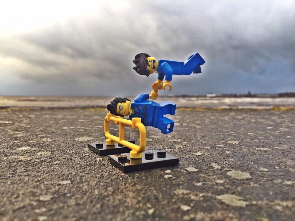 Please listen to the ‘wee guys’ and always avoid exposed coastal areas during times of severe weather - it’s not worth putting your life at risk! Please stay safe and stay #WeatherAware #StormGeorgina #999Coastguard