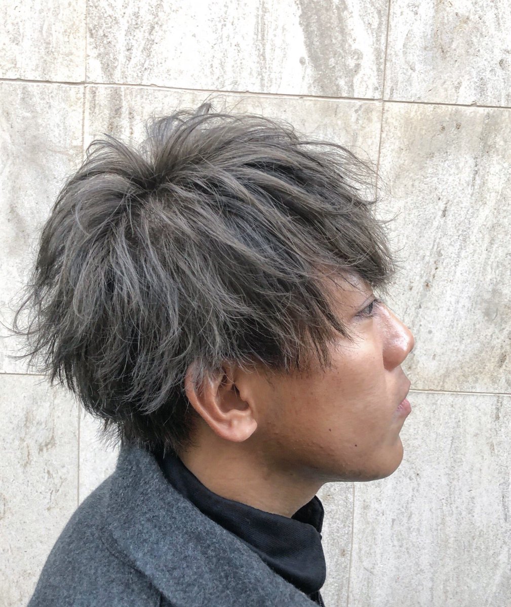 陽介 Ocean Tokyo メンズヘアも暗めのグレージュが人気です 透明感のあるカラーにはソフトな束感を Oceantokyosunny 陽介 メンズスタイル メンズヘア マッシュ ナチュラル Short Haircut Hairstyle 原宿 T Co Z6fy2ujeqt