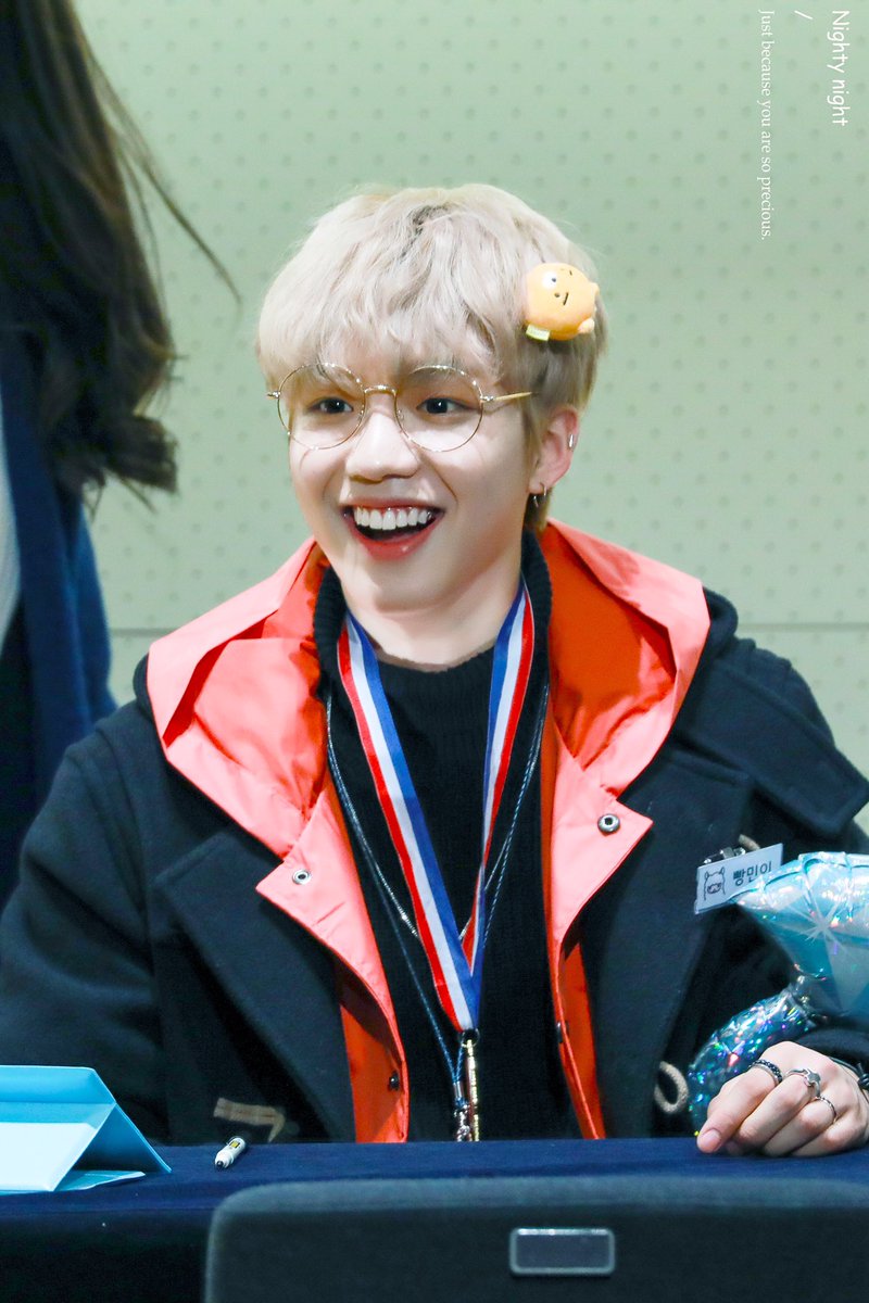 nightynight1225's tweet photo. 170121 팬사인회 #임영민 #MXM https://t.co/f5UAePiDse
