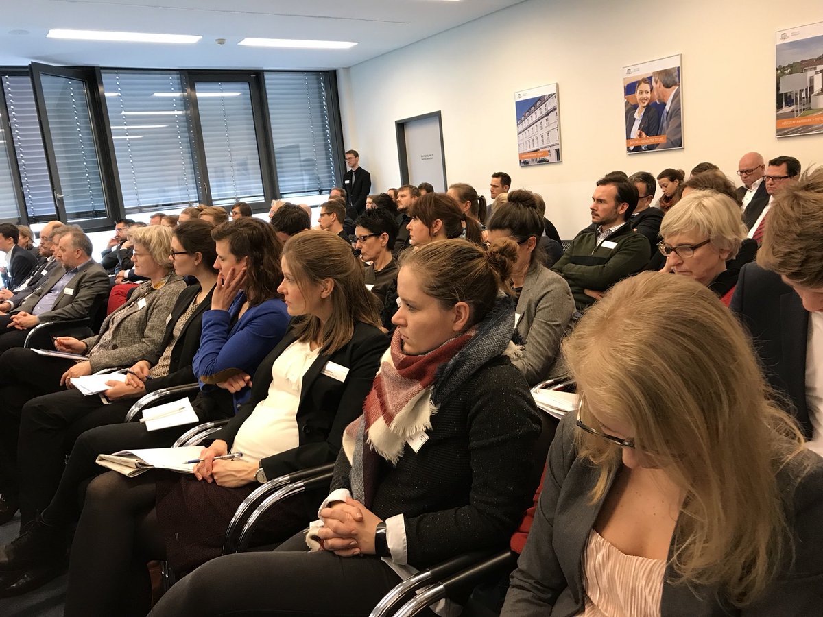 MichaelReiterPR's tweet photo. Projekt #HealtheIntent Plattform #HealthyWirral: IT als Kerninstrument mit #Datenanalyse für intersektorales #CareManagement #HealtheCare insb. mit Blick auf #Multimorbidität/ zB #COPD @CernerDE. Session #bmck18 auch mit Hildebrandt @OptiMedis https://t.co/QizRJilHOD