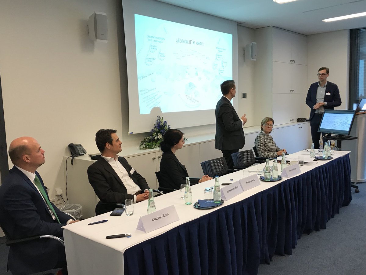 MichaelReiterPR's tweet photo. Projekt #HealtheIntent Plattform #HealthyWirral: IT als Kerninstrument mit #Datenanalyse für intersektorales #CareManagement #HealtheCare insb. mit Blick auf #Multimorbidität/ zB #COPD @CernerDE. Session #bmck18 auch mit Hildebrandt @OptiMedis https://t.co/QizRJilHOD