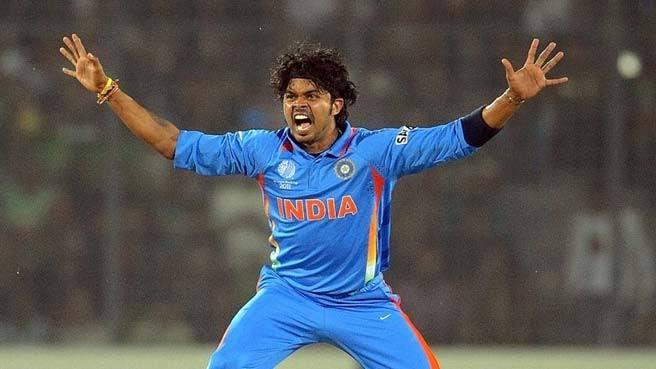 Harshdwive6942's tweet photo. One another Match without Our Hero, Our South Africa Specialist, The One Man Army...Yes!! He is @sreesanth36 ...We are all (Your Fans) miss you very much!! #INDvSA
#WithYouSree
BCCI #LetHimPlay
#BringBackSreesanth ✊✊✊✊
@SajBabChandran @Vidithasanthan
@shalyapriyanka https://t.co/iDMlCQvm7l