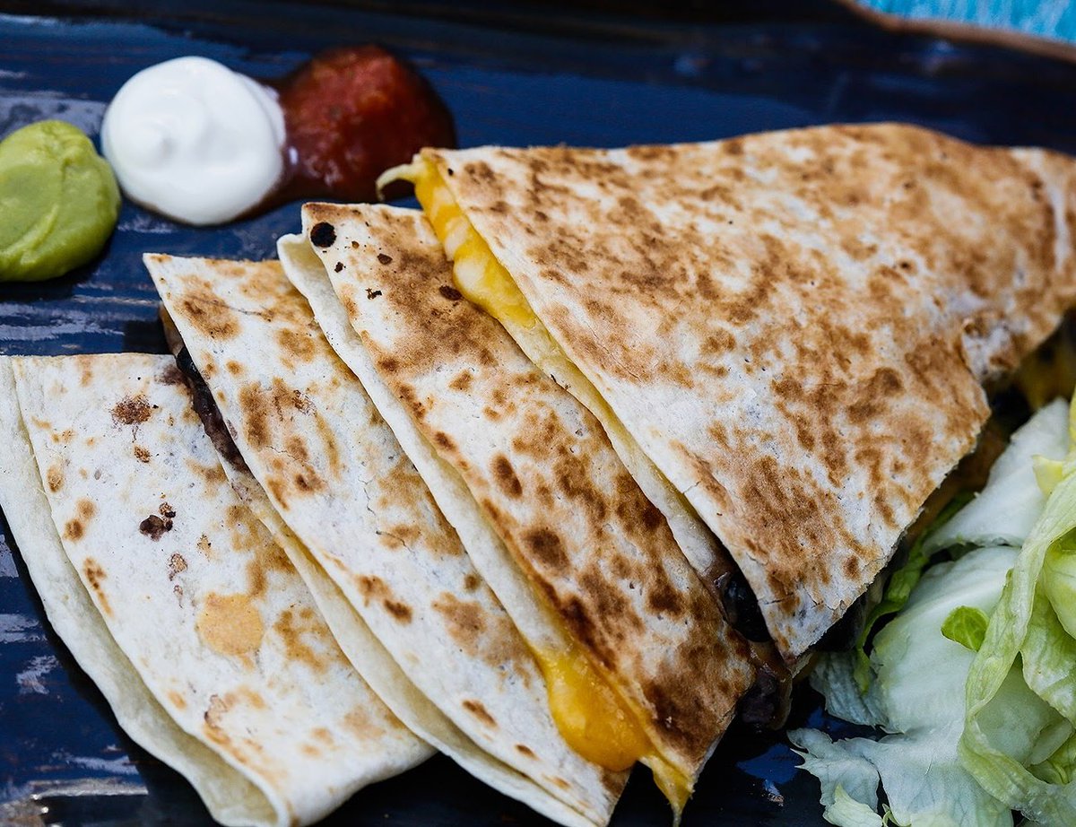 Such a wet and windy day. Let us warm you up today with a smokey pulled chicken quesadilla. At #BartleyWoodBP from 11.30-2.30pm! <a href="/TruckStopToday/">TruckStopToday</a>
<a href="/UPS_Ltd/">UPSL (now Kohler Uninterruptible Power)</a>
<a href="/DXCTechnology/">DXC Technology</a>
@KohlerUK
<a href="/SercoGroup/">Serco Group</a>
<a href="/virginmedia/">Virgin Media ❤️</a>
<a href="/lenovo_UKI/">Lenovo UK & Ireland</a>
@MonksAndCrane
<a href="/ascotwholesale/">Ascot Wholesale</a>